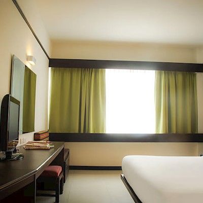 酒店 Ambassador - Sha Extra 4*